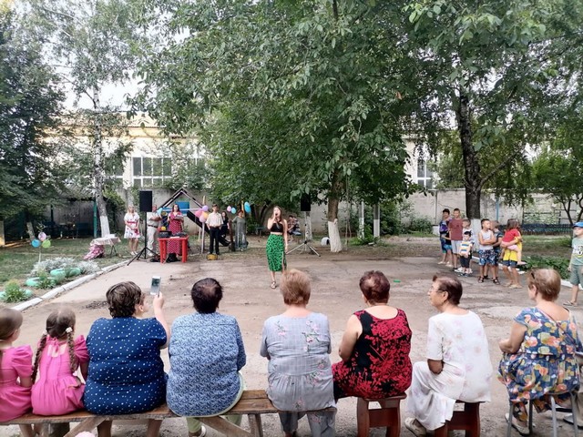 sosedi01