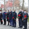 Возложения цветов у братской могилы